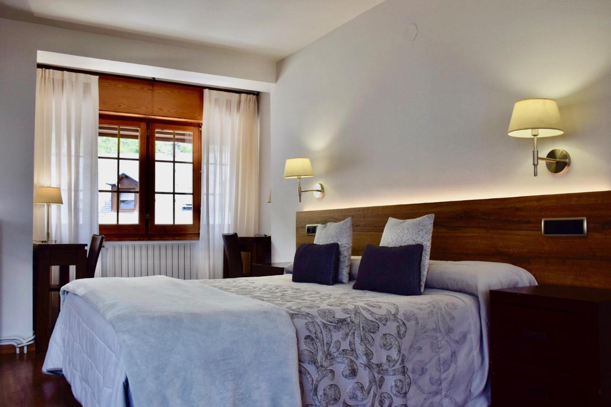 Hotel L'Auet أريابال المظهر الخارجي الصورة