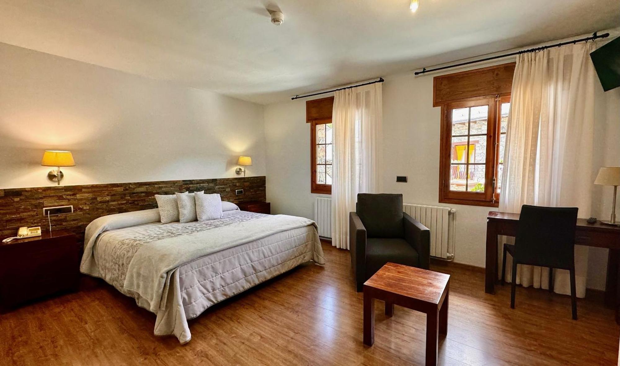 Hotel L'Auet أريابال المظهر الخارجي الصورة